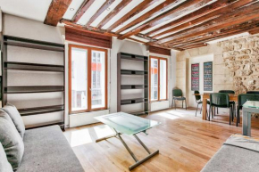  43- Parisien Flat Boulevards  Париж